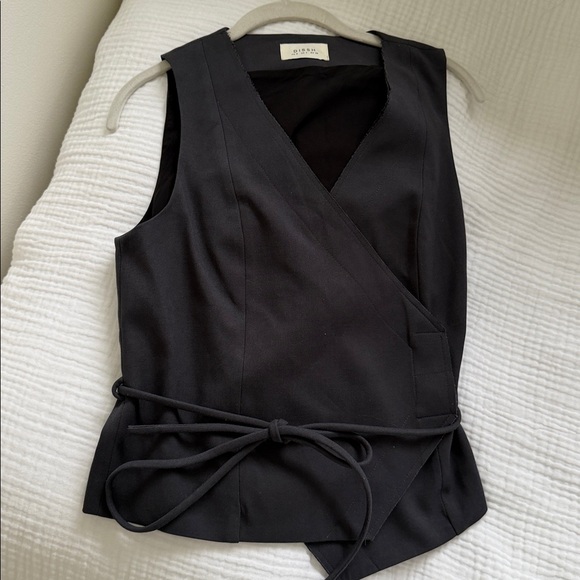 DISSH Wrap Vest & Tailored Pants Set - Picture 3 of 12